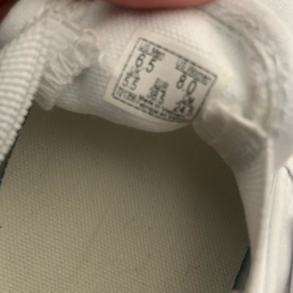Whit platform vans